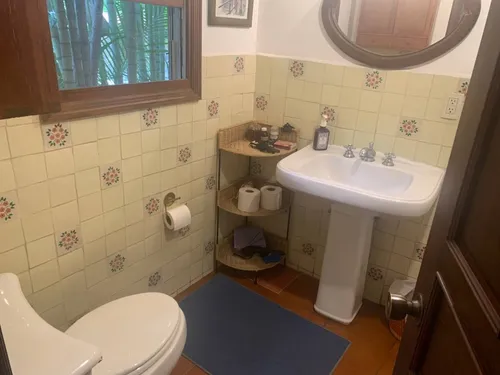 Casa Sola En Tlaltenango, Cuernavaca, Morelos.