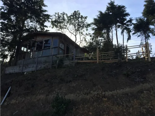 Lote En Venta Con Cabaña Y Explanada Para Casa Principal, Guarne