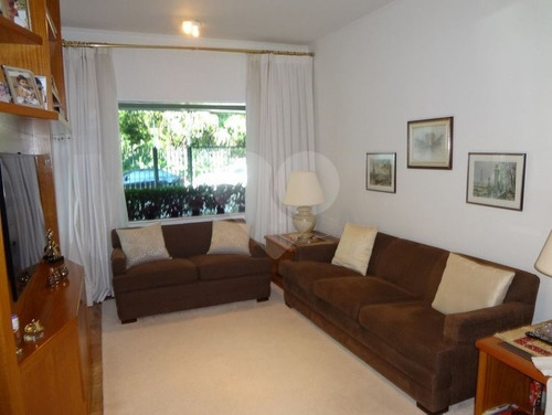 Linda Casa 4 Dormitórios 4 Vagas Na Aclimação - 469 M2 Próxima Ao Parque Da Aclimação! - 226-im205717