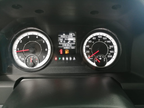 Imagen 6 de 15 de Dodge Ram 1500 Cab Reg Aut 2018