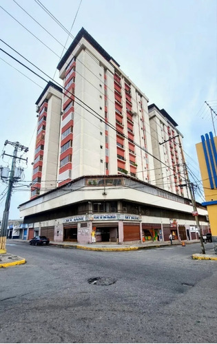 Apartamento Residencias Paez Plaza, Centro De Los Teques