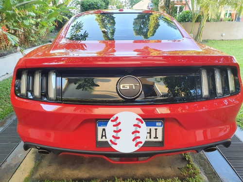 Ford Mustang V8