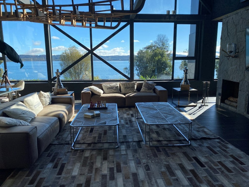 Departamento Frente Al Lago Con Playa Privada