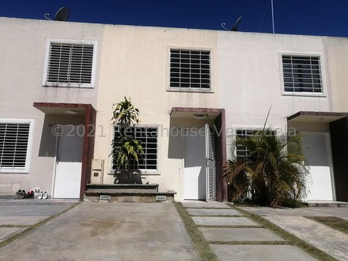 Imagen 15 de 25 de Casa En Venta Salida De Barquisimeto. La Ensenada 22-11067 As-1