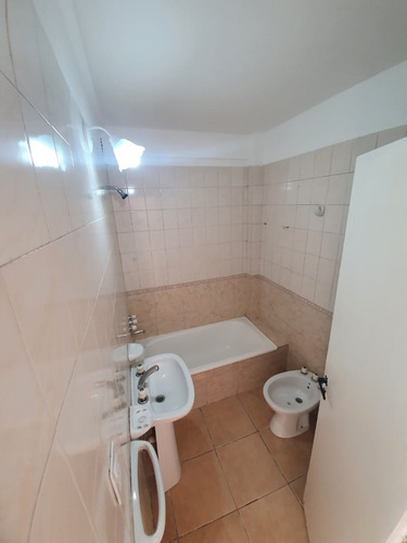 Imagen 6 de 9 de Dr. Arieta 1900. 2 Amb. Excelente Ubicacion!! Financia!!!!.