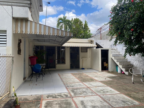 For Sale Edificio De 17 Habitaciones Amueblado Mas Casa De 3 Habitaciones Zona Colonial