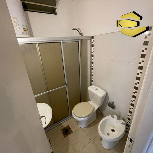 Imagen 13 de 25 de Alquiler Apartamento 2 Dormitorios Centro Montevideo B