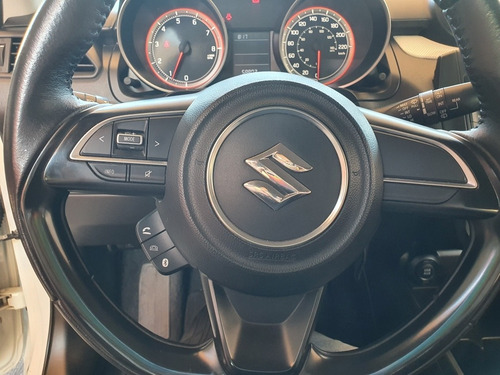 Imagen 11 de 13 de Suzuki Swift 2019 1.2 Gls Mt