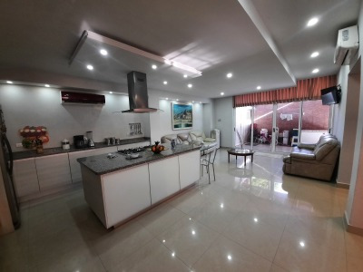 Imagen 2 de 12 de Townhouse En Venta En Guataparo