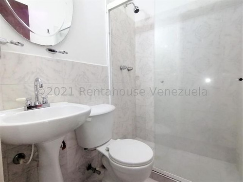 Imagen 13 de 30 de Casas En Venta En Urbanismo Privado Av. Intercomunal Cabudare Cod # 22-7152 Lida Y Moderna. Pide Tu Cita 412-1498654 Katty Vasquez Rentahouse Precio Negociable Y De Oportunidad! No Esperes Llama Ahora