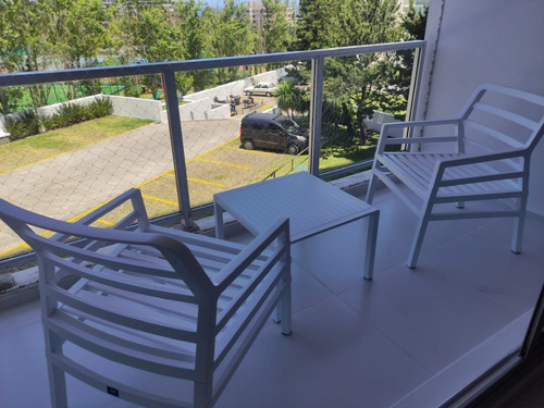 Imagen 3 de 8 de Excelente Apartamento Frente Al Mar En Alquiler En Temporada. Consulte Precio.
