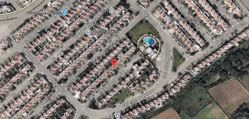 Casa En Remate Bancario En C. Estereo Las Tapias, Fracc. Real Ixtapa, Puerto Vallarta, Jalisco (60% Descuento, Posesión Inmediata) ¡gran Oportunidad De Inversión! - Sk12