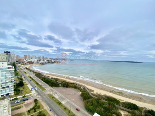 Imagen 19 de 30 de Apartamento En Primera Linea Mansa En Venta