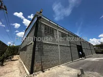 Comprar Galpon Industrial En Venta Barquisimeto, Gisselle Lobo Vende Excelente Galpón En La Zona Industrial Ii Con 1757m2 Iluminación Perimetral Solar Tanque De 12.000lts. Comunicate! 2 5 8 8 3 5             