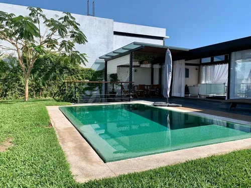 Casa En Fraccionamiento Con Seguridad Y Vista Al Lago De Tequesquitengo