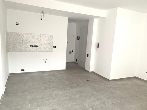 Imagen 2 de 9 de Venta Dos Ambientes A Estrenar, Lomas