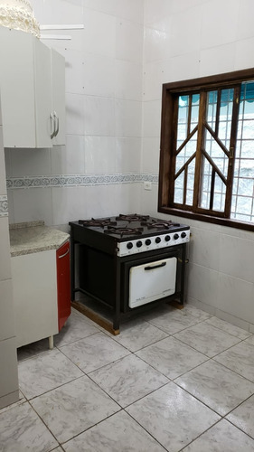 Casa Comercial À Venda Na Rua Herbert Neal, Santa Quitéria, Curitiba - Pr - Liv-11975