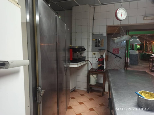 Se Vende Restaurante En La Cascada San Antonio Jr