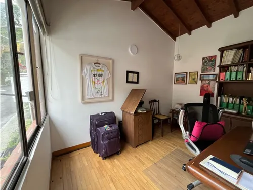Casa Poblado De Niveles- Con Diferentes Ambientes -249mt- 3alcobas