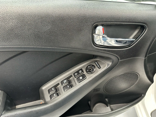 Kia Forte 2.0 Ex Mt