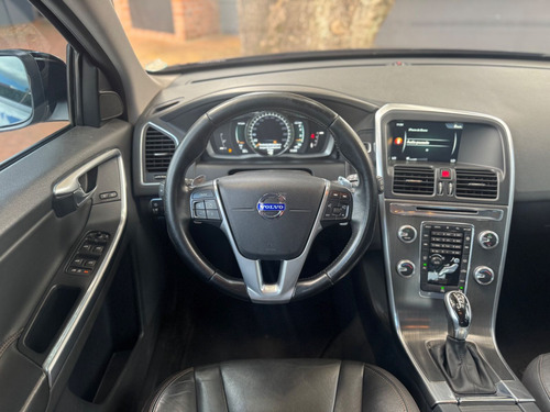 Volvo XC60 60 2.0 T5 5p