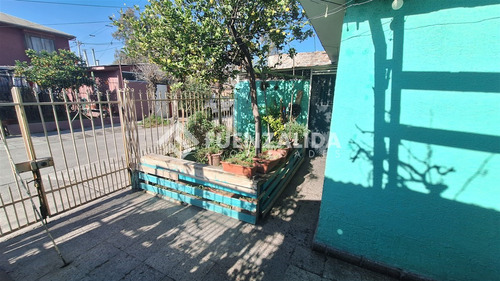 Casa En Venta De 5 Dorm. En Estación Central, Ymg
