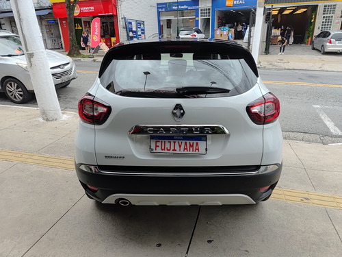 Renault Captur 2.0 16v Intense Aut. 5p