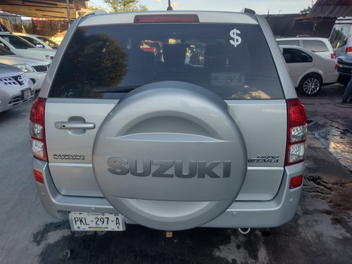 Imagen 8 de 11 de Suzuki Grand Vitara 2.4 Gls L4 Piel Qc Cd At 2011