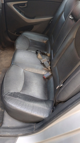 Hyundai Elantra 1.8 Gls 6at Seguridad Premium