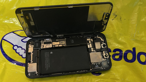 iPhone 13 Negro Soloooo Para Extraer Refacciones. Leer!! (Usado)