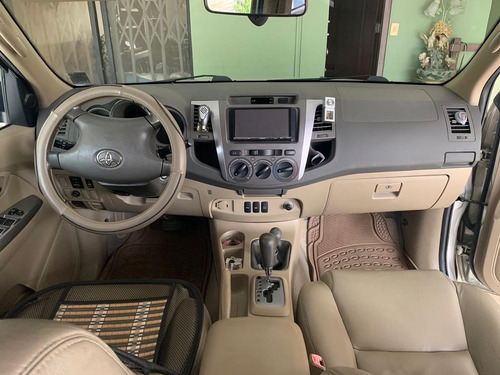 Toyota Fortuner 2012