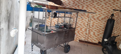 Imagem 1 de 5 de Carrinho De Pastel Seminovo.