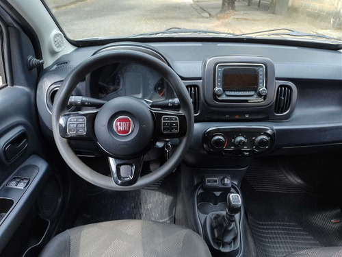 Imagem 4 de 12 de Fiat Mobi 2018 1.0 Drive Flex 5p