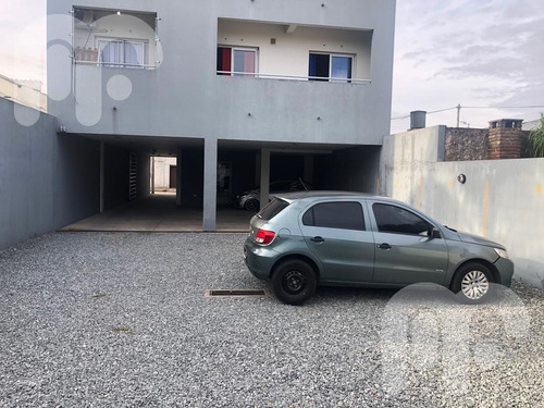 Imagen 8 de 13 de Cochera - Barrio Norte