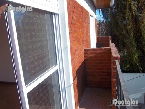 Alquiler Dúplex Con Patio Y Garaje En Villa Dominico