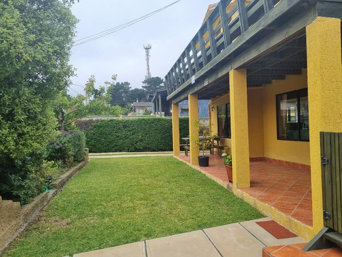 Bonita Y Comoda Casa En Algarrobo Sector El Canelo