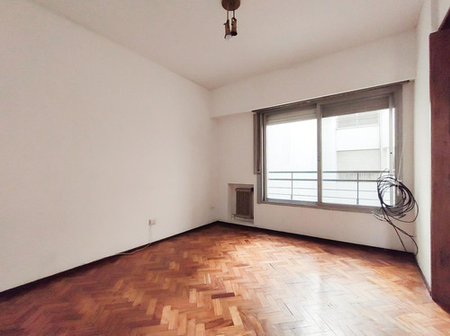 Imagen 9 de 16 de Venta Departamento 1 Dormitorios En Paseo Del Siglo. Amplio Opción Comodín