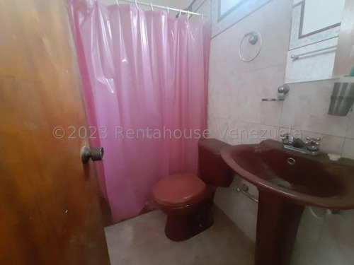 Imagen 4 de 10 de Casa En Venta En Urb. Carmen Elina, San Juan De Los Morros. 23-24540