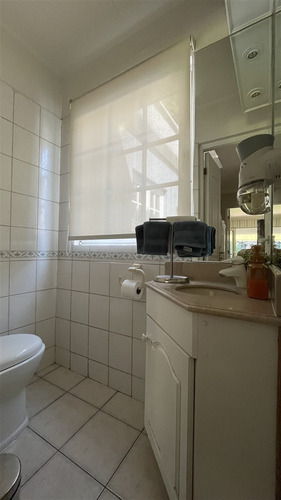 Casa En Venta De 7 Dorm, 2 Suite ,4 B ,en Lo Barnechea