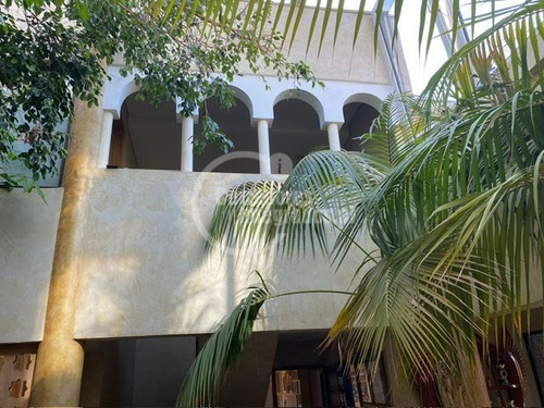 Casa En San Carlos De Apoquindo, 5d 7b, Conexión Subterránea