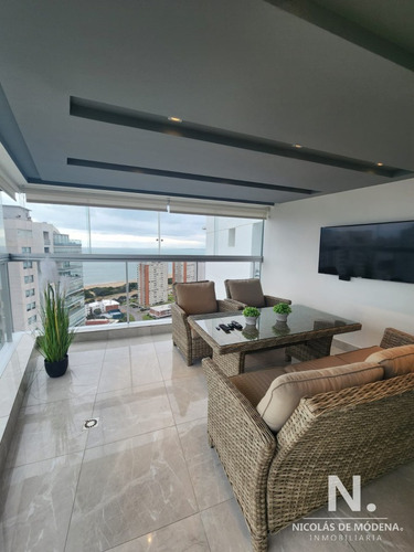 Se Vende Departamento De 2 Dormitorios En Punta Del Este