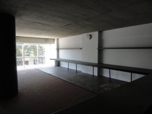 Imagen 4 de 12 de Excelente Oficinas Sobre Libertador