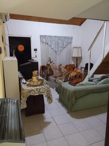 Casa En Venta - 3 Dormitorios 2 Baños - Villa Gesell