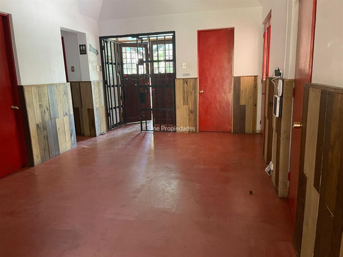 Local Comercial En Arriendo En Lo Barnechea. Excelente