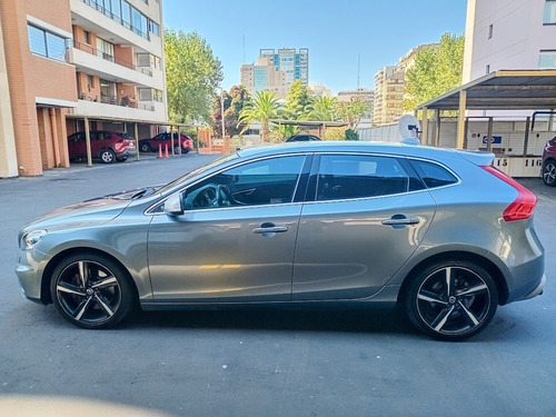 Volvo V40 T5 R-desing
