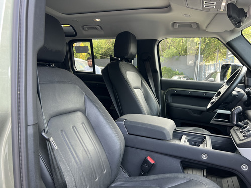 Land Rover Defender First Edition 2020