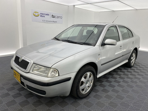 Imagen 1 de 25 de Skoda Octavia 1.8 Turbo