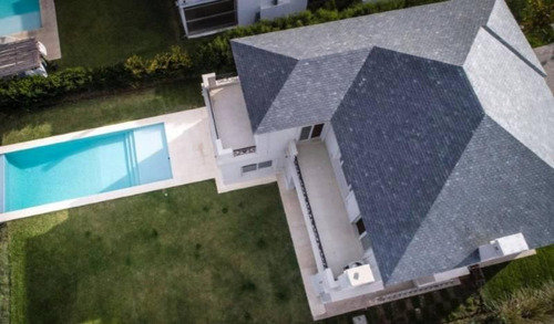 Imagen 3 de 12 de Nordelta | Los Alisos - Casa A Estrenar De Estilo Y Calidad En Venta Al Lago!