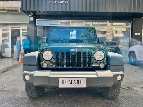 Imagen 2 de 15 de Jeep Wrangler Unlimited 4p 284hp 3.6 4x4 Automático 2018