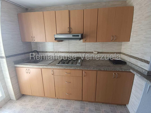 Raiza Suárez Alquila Apartamento En Centro Cabudare Lara